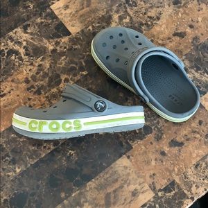 Child crocs